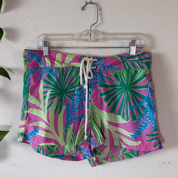 Lilly Pulitzer Women's Pink Preppy Floral Green and Pink  Board Shorts {l} - Picture 1 of 6